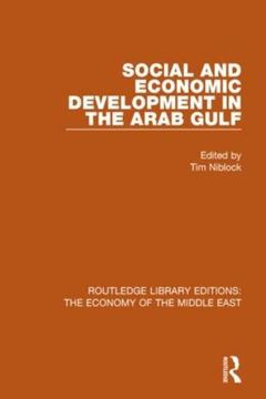 portada Social and Economic Development in the Arab Gulf (Rle Economy of Middle East) (en Inglés)