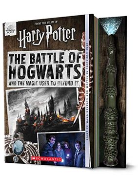 portada The Battle of Hogwarts and the Magic Used to Defend it (Harry Potter) (en Inglés)