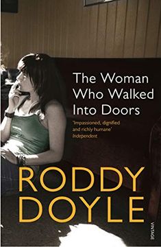 portada The Woman who Walked Into Doors (in English)