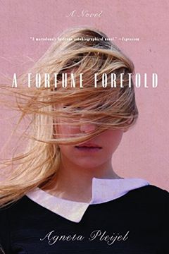 portada A Fortune Foretold: A Girl's Memoir (en Inglés)