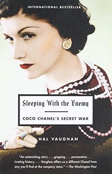 portada Sleeping With the Enemy: Coco Chanel's Secret war (en Inglés)