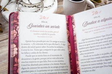 100 Días de fortaleza para las mujeres: Libros de bolsillo por broadstreet