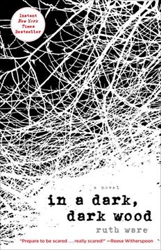portada In a Dark, Dark Wood (en Inglés)