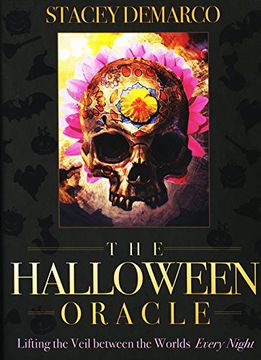 portada Halloween Oracle: Lifitng the Veil Between the Worlds Every Night (en Inglés)