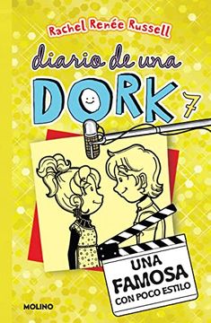 portada Una Famosa Con Poco Estilo / Dork Diaries: Tales from a Not-So-Glam TV Star (in Spanish)