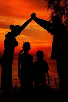 portada Family on the Beach at Sunset in Hawaii Journal: Take Notes, Write Down Memories in this 150 Page Lined Journal