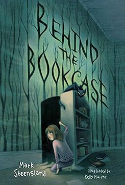 portada Behind the Bookcase (en Inglés)