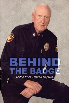 portada Behind the Badge (en Inglés)