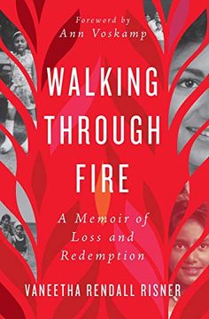 portada Walking Through Fire: A Memoir of Loss and Redemption (en Inglés)