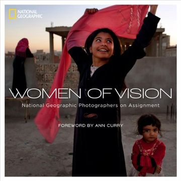 portada Women of Vision: National Geographic Photographers on Assignment