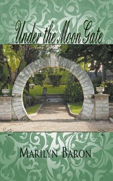 portada Under the Moon Gate (en Inglés)