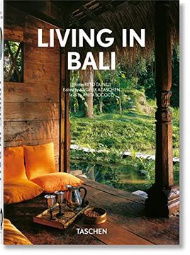 portada Living in Bali. 40Th ed. (in English)