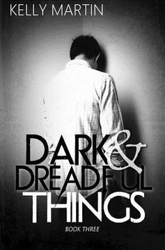 portada Dark and Dreadful Things (en Inglés)