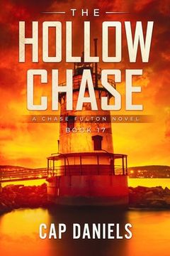 portada The Hollow Chase: A Chase Fulton Novel (en Inglés)