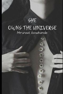 portada She Owns the Universe (en Inglés)