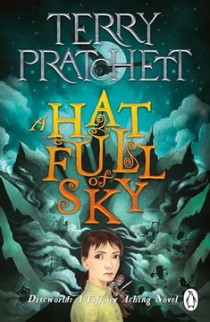 portada A hat Full of Sky: A Tiffany Aching Novel (Discworld Novels)