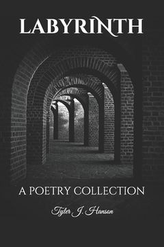 portada Labyrinth: A Poetry Collection (en Inglés)
