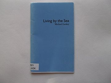 portada Living by the sea (en Inglés)