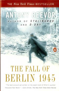 portada The Fall of Berlin 1945 (en Inglés)