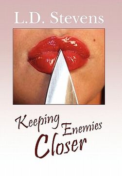 portada keeping enemies closer (en Inglés)