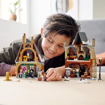 LEGO™ Harry Potter Hogsmeade Village Visit 76388 Building Toy (851 Pieces)