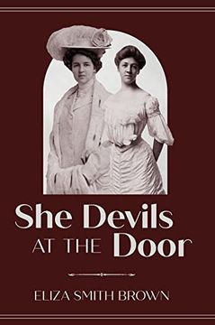 portada She Devils at the Door (Carnegie Mellon University Press Nonfiction) (en Inglés)