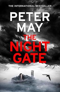 portada The Night Gate: The Razor-Sharp Finale to the Enzo Macleod Investigations: 3 (en Inglés)