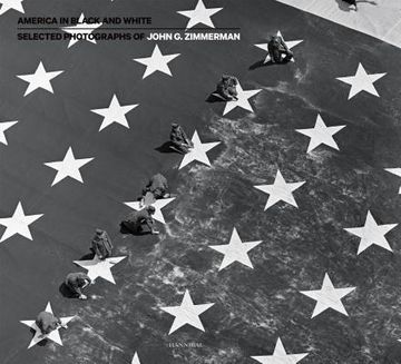 portada America in Black & White: Selected Photographs of John G. Zimmerman