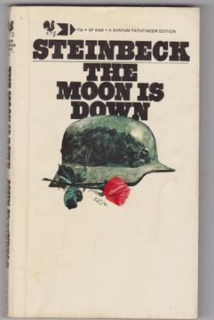 portada The Moon is Down (Heinemann Guided Readers) (en Inglés)