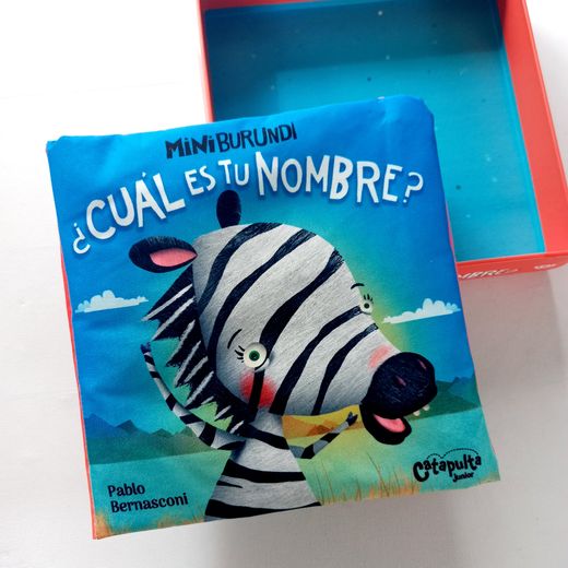 Cual es tu Nombre + regla de regalo! (in Spanish)