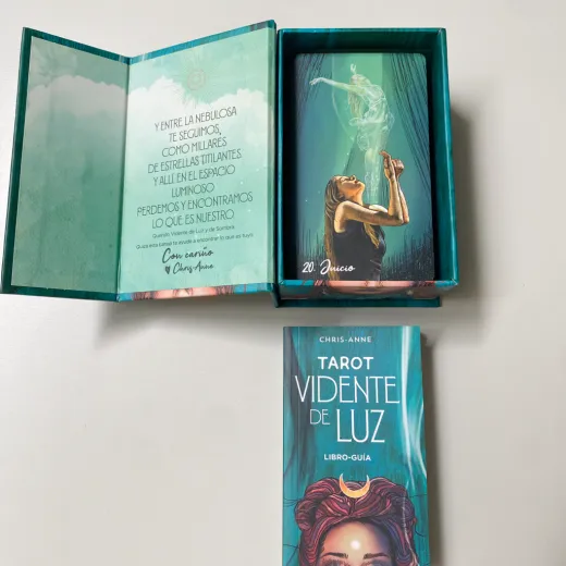 Tarot Vidente de luz: Baraja de 78 cartas y libro guía