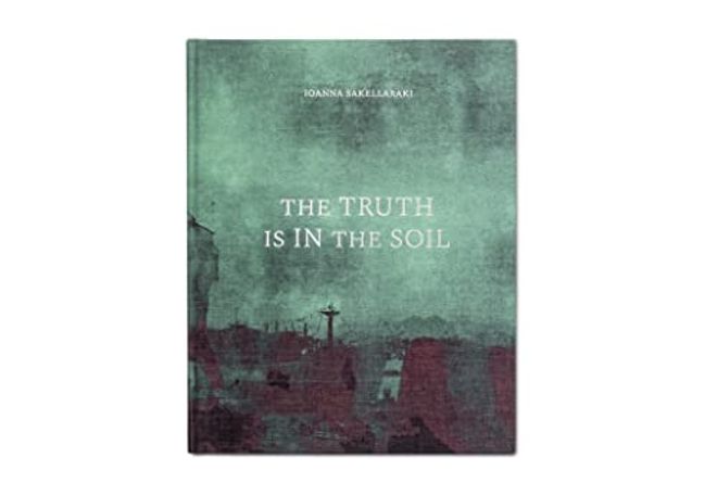The Truth Is in the Soil (en Inglés) portada The Truth Is in the Soil (en Inglés)