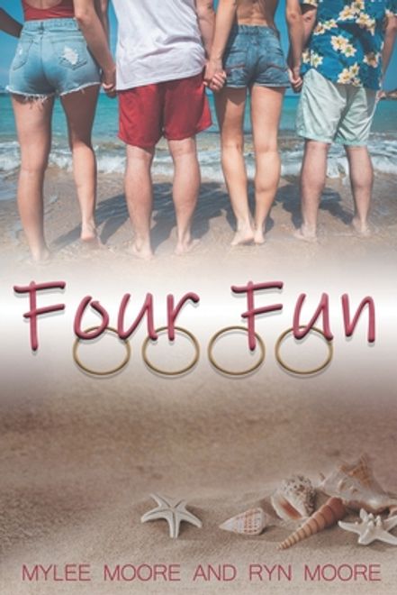 Four Fun (en Inglés) portada Four Fun (en Inglés)